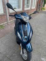 Piaggio new Fly 2016, Fietsen en Brommers, Scooters | Piaggio, Ophalen, Gebruikt, Benzine, Fly