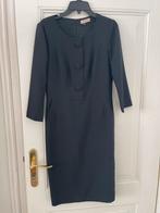 Zwarte La Dress jurk - Maat 36 (S), Kleding | Dames, Jurken, Ophalen, Zwart, Zo goed als nieuw, Knielengte