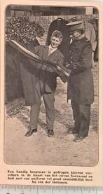 Circus 1931, een kledingkoopman bij circus Sarrasani, Ophalen of Verzenden, Voor 1940, Gebruikt, Overige onderwerpen