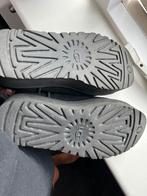 Ugg  classic mini.  maat 42, Kleding | Dames, Schoenen, Ophalen of Verzenden, Zo goed als nieuw, Zwart