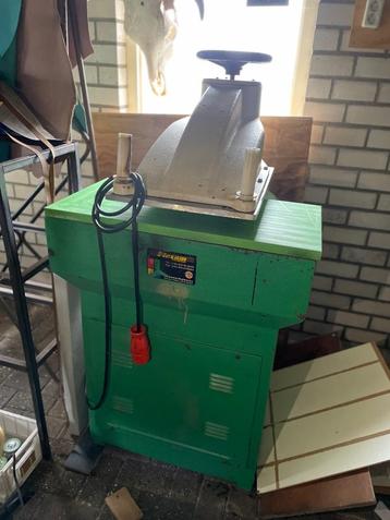 Pers Stansmachine leerbewerken beschikbaar voor biedingen