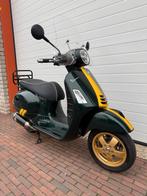 Vespa GTS 300 HPE Sixties BJ:2020, Scooter, 300 cc, ABS, Bedrijf