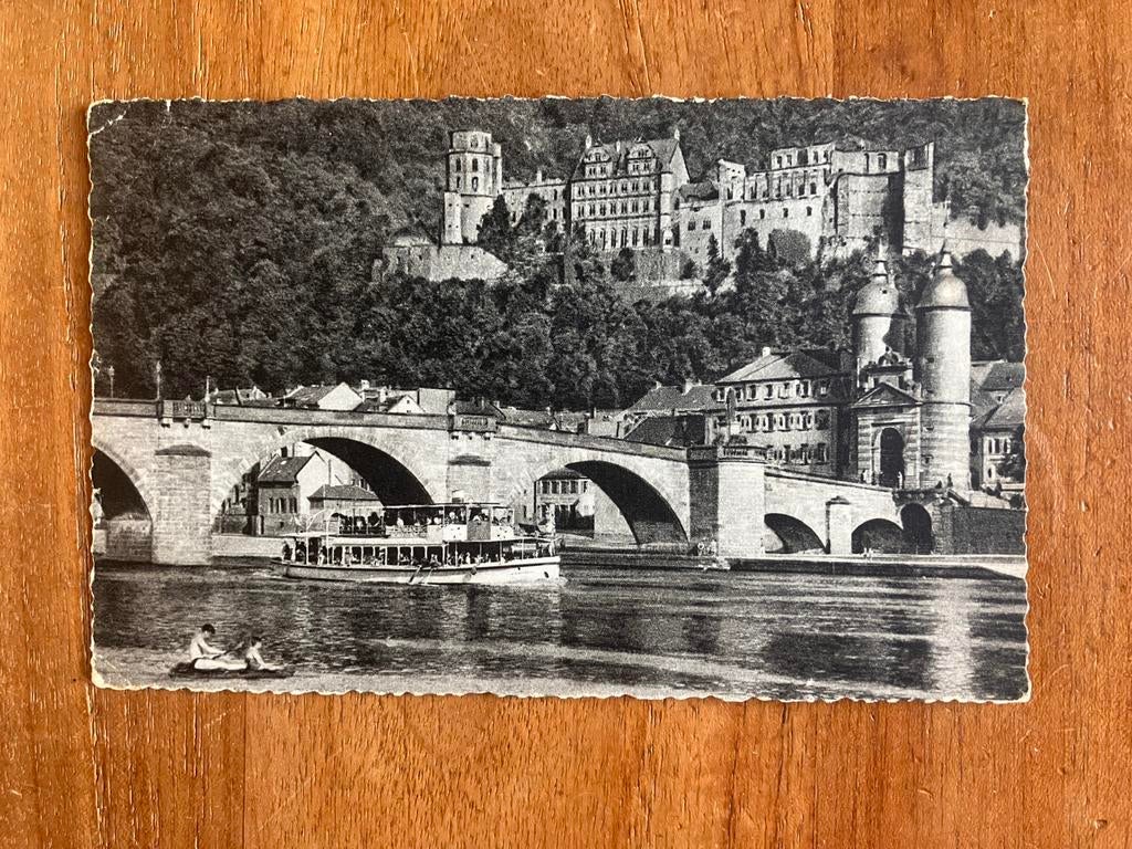 Rondvaartboot ‘Von Hindenburg’ onder de brug bij Heidelberg, Ophalen of Verzenden, Gebruikt, Motorboot, Kaart, Foto of Prent