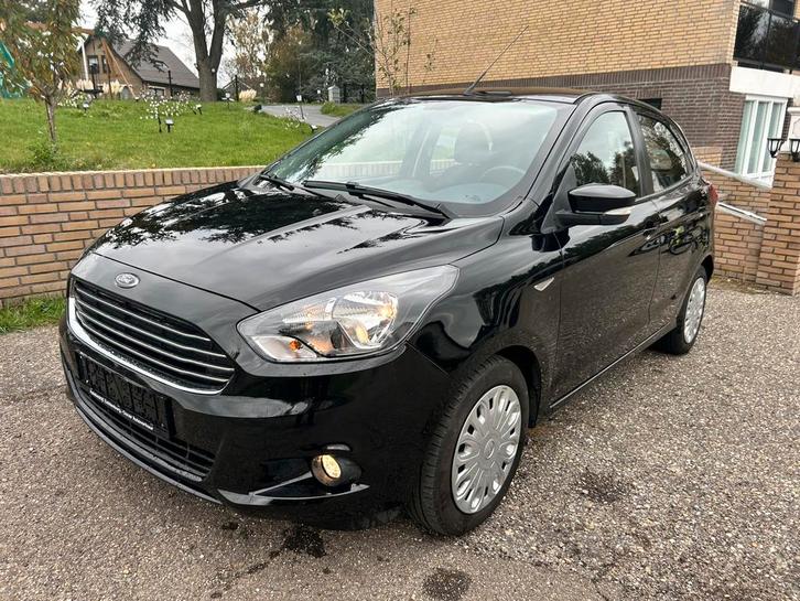 KA+ 1.2 PDC Stoel verwarming Aux Usb Bluetooth, Auto's, Ford, Bedrijf, Ka, ABS, Airbags, Airconditioning, Alarm, Bluetooth, Bochtverlichting