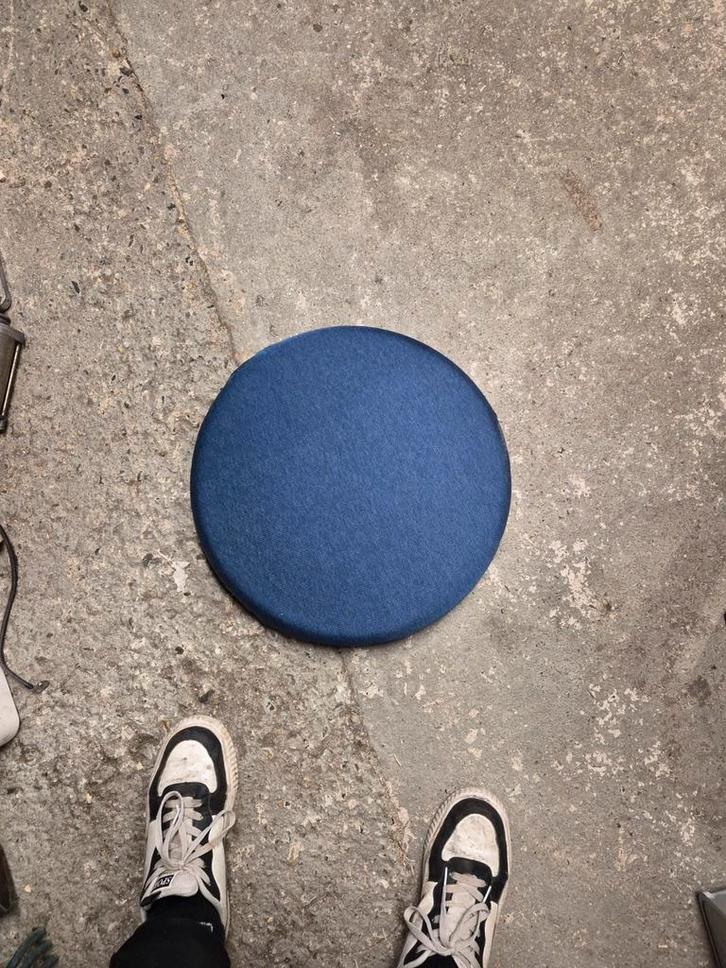 ADHD Kussen - Blauw en Rond, Huis en Inrichting, Woonaccessoires | Kussens, Zo goed als nieuw, Blauw, Rond, Ophalen of Verzenden