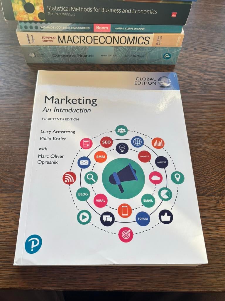 Marketing An Introduction - Armstrong/Kotler 14th Edition, Ophalen of Verzenden, Beta, Zo goed als nieuw, WO