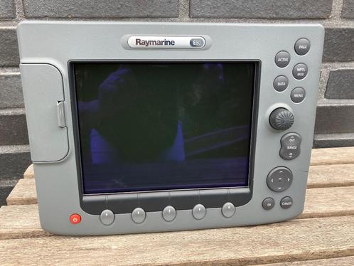 Raymarine E80 Classic plotter i.c.m. Pathfinder 1kW radome, Watersport en Boten, Navigatiemiddelen en Scheepselektronica, Gebruikt