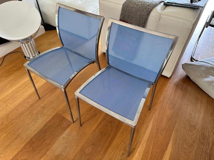 Zanotta Zilli designstoelen, Huis en Inrichting, Stoelen, Gebruikt, Twee, Kunststof, Metaal, Blauw, Ophalen of Verzenden