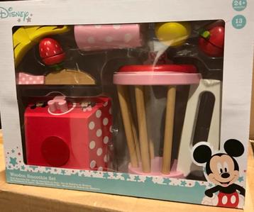 Gigantische grote mooie partij disney speelgoed nieuw beschikbaar voor biedingen
