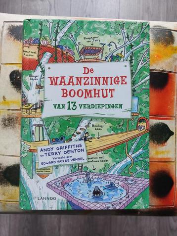 De Waanzinnige Boomhut van 13 Verdiepingen beschikbaar voor biedingen