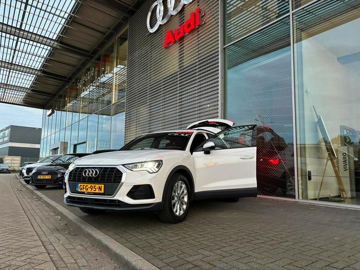Audi Q3 45 Tfsi e 245pk Phev 2021 Wit PANORAMA DAK S-LINE, Auto's, Audi, Bedrijf, Q3, ABS, Adaptieve lichten, Adaptive Cruise Control