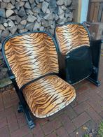 Antiek 2 persoons theater bankje ,bioscoopbankje tijger stof, Ophalen