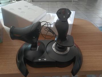 T.Flight Hotas X, flight simulator, in goede staat beschikbaar voor biedingen