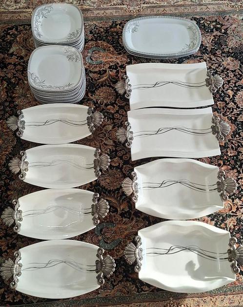 Luxe Servies Set met Zilveren Accenten, Antiek en Kunst, Antiek | Servies compleet, Ophalen