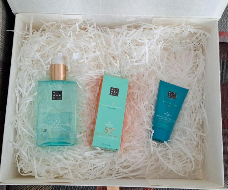 Rituals of Karma Luxe Cadeauset - Nieuw!, Sieraden, Tassen en Uiterlijk, Uiterlijk | Cosmetica en Make-up, Nieuw, Toebehoren, Gehele gezicht