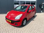 Nissan Pixo 1.0 50KW 5D 2010 Rood, Auto's, Nissan, Voorwielaandrijving, 200 kg, 4 stoelen, Origineel Nederlands