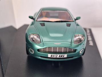 Carrera Evolution Aston Martin V12 Vanquish Ref Nr 25700 beschikbaar voor biedingen