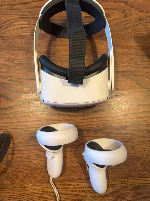 Meta Quest 2 met case en PRO strap, Spelcomputers en Games, Virtual Reality, Zo goed als nieuw, Pc, Ophalen of Verzenden