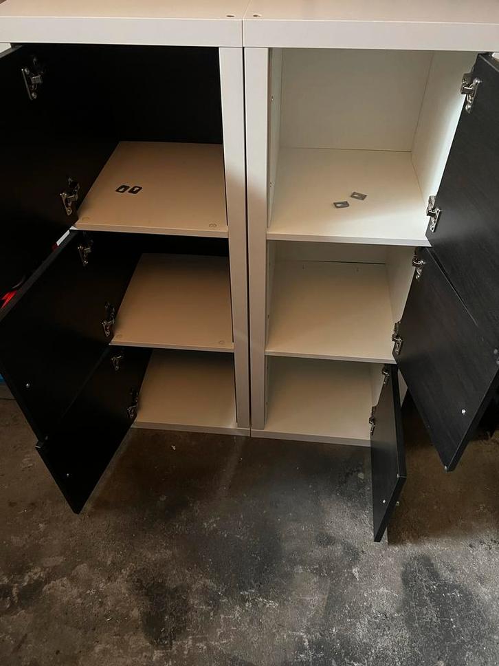 2x IKEA Kallax kast met 6 deuren - €60 pst / 2 voor €100, Antiek en Kunst, Antiek | Meubels | Kasten, Ophalen