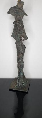 brons beeld van Theo van der Nahmer  BONJOUR, Ophalen of Verzenden