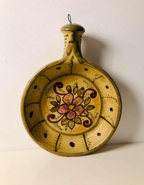 Portugees aareweeken schaaltje voor aan de wand, olijfgroen, Antiek en Kunst, Antiek | Wandborden en Tegels, Ophalen of Verzenden