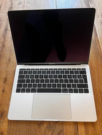 Apple MacBook Pro 13" 2017 (512GB) beschikbaar voor biedingen