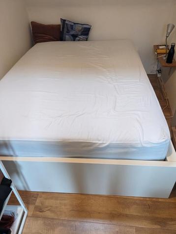 IKEA bed Malm wit 140x200 frame beschikbaar voor biedingen