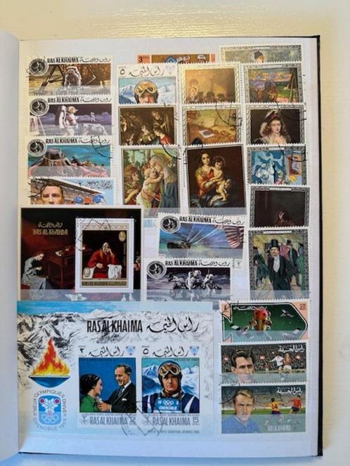 Postzegelalbum Ras al-Khaimah. Mooie zegels., Postzegels en Munten, Postzegels | Volle albums en Verzamelingen, Buitenland, Ophalen of Verzenden