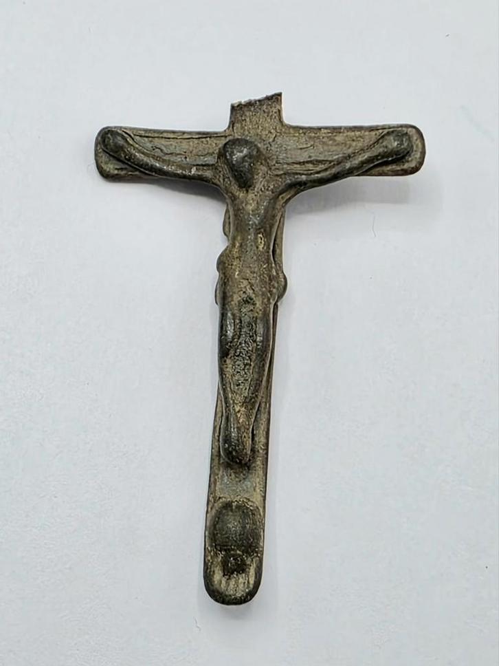 Bodemvondst 17e eeuws Bronze Corpus Aan Kruis, Antiek en Kunst, Antiek | Koper en Brons, Verzenden