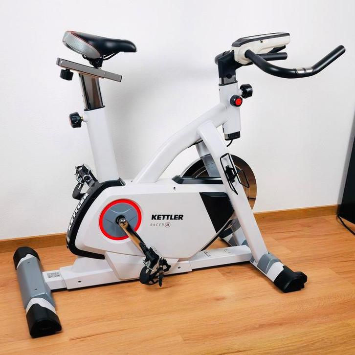 LET OP!! Showmodel Spinningbike TOTALE MAGAZIJN LEEGVERKOOP, Sport en Fitness, Fitnessapparatuur, Zo goed als nieuw, Spinningfiets