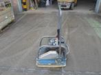 Te huur aangeboden trilplaat, Ophalen, Gebruikt, Benzinemotor, 1800 rpm of meer