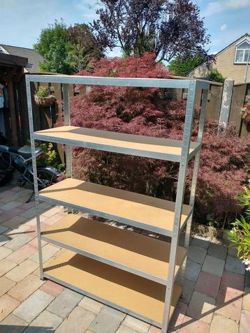 Mooie stevige stelling 120x176x45 beschikbaar voor biedingen