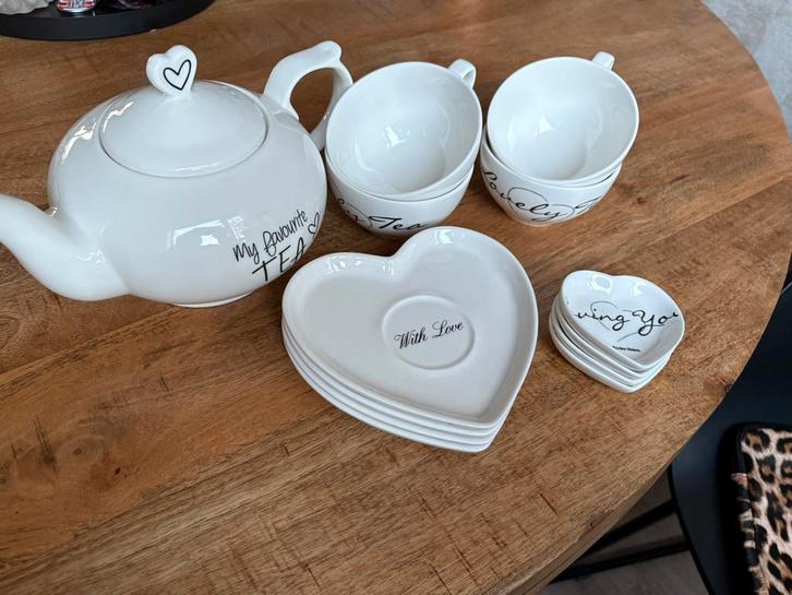 Riviera maison thee servies, Huis en Inrichting, Keuken | Servies, Zo goed als nieuw, Kop(pen) en/of Schotel(s), Overige stijlen