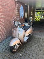 Prachtige, champagne kleurige retro scooter te koop, Fietsen en Brommers, Scooters | Overige merken, Ophalen, Gebruikt, Benzine