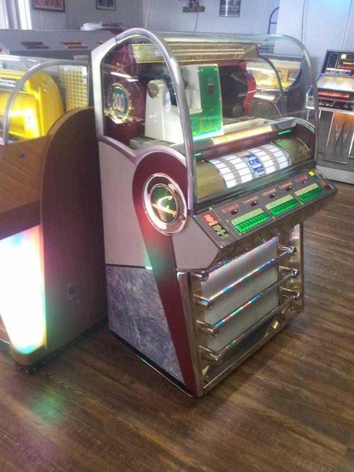 Jukebox 3 jaar garantie, Verzamelen, Automaten | Jukeboxen, Zo goed als nieuw, Seeburg, 1970 tot heden, Met singles, Ophalen