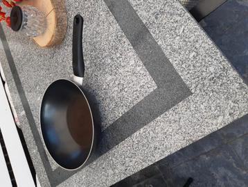 Tefal wokpan  28 cm beschikbaar voor biedingen