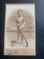 cdv carte de visite kind badkleding F Le Bon Ostende Belgie, Verzamelen, Verzenden, Foto, Zo goed als nieuw, Voor 1940