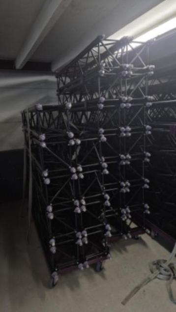 Prolyte Truss X30v zwart  beschikbaar voor biedingen