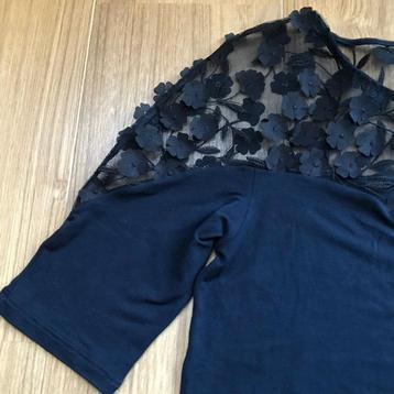 Prachtig shirtje donkerblauw Vittoria B. (Maat M) beschikbaar voor biedingen