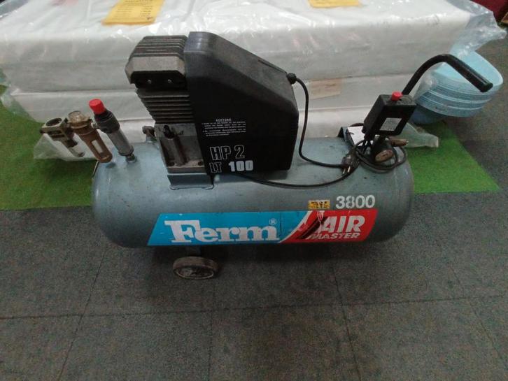 Compressor. Opknapper, Doe-het-zelf en Verbouw, Compressors, Gebruikt, 100 liter of meer, Ophalen