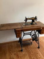 Singer naaimachine met tafel en metaal onderstel, Ophalen