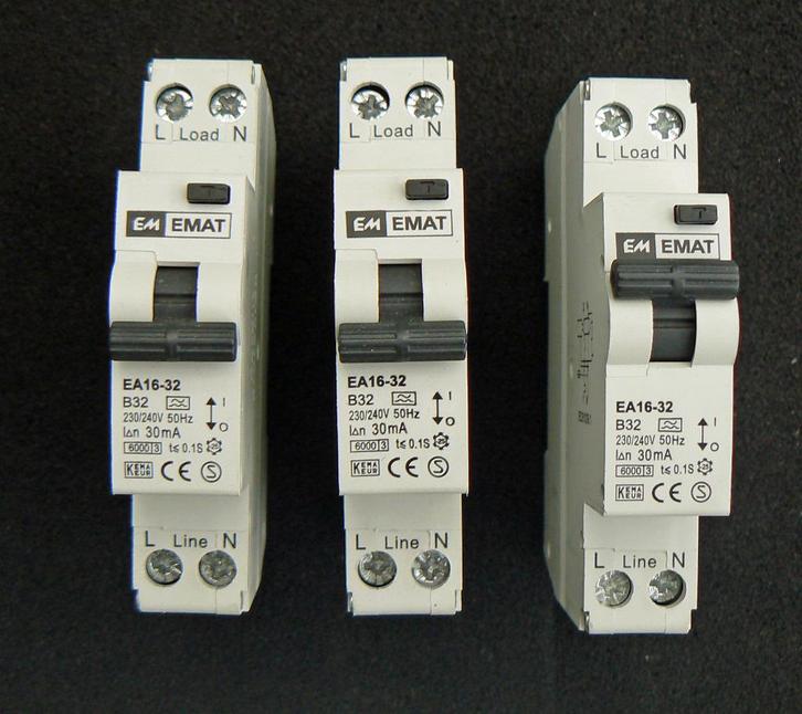 3x Emat aardlekautomaat 32A B-kar 30mA, Doe-het-zelf en Verbouw, Elektra en Kabels, Nieuw, Overige typen, Verzenden