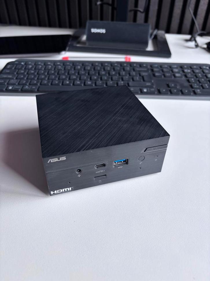 ASUS mini PC, AMD Ryzen 7 4700U, Computers en Software, Desktop Pc's, Zo goed als nieuw, 4 Ghz of meer, SSD, 32 GB, Met videokaart
