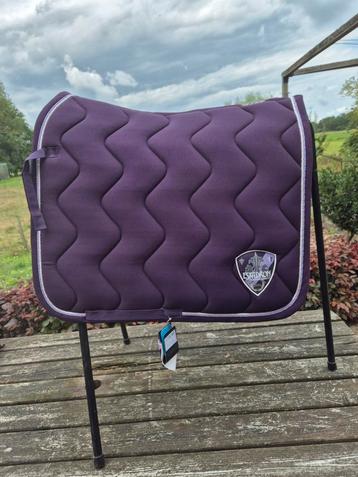 Eskadron Full dressuur lavendel beschikbaar voor biedingen