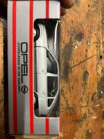Twee echte opel kadett, Hobby en Vrije tijd, Modelauto's | 1:24, Ophalen of Verzenden, Zo goed als nieuw, Auto, Overige merken