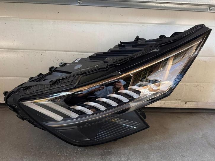 Audi RSQ8 RS Q8 VOLLEDIGE LED MATRIX rechterlamp, Auto-onderdelen, Verlichting, Audi, Gebruikt, Ophalen of Verzenden