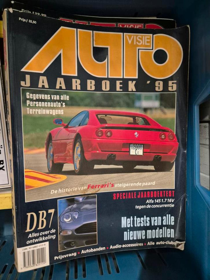 Auto Visie Jaarboek '95 - Ferrari & DB7, Boeken, Auto's | Boeken, Gelezen, Ferrari, Ophalen of Verzenden