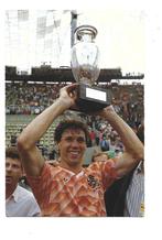 Marco van Basten met de Cup in 1988, Verzamelen, Verzenden, 1980 tot heden, Ongelopen, Sport en Spel
