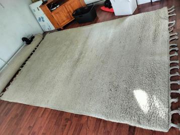 Vloerkleed beschikbaar voor biedingen