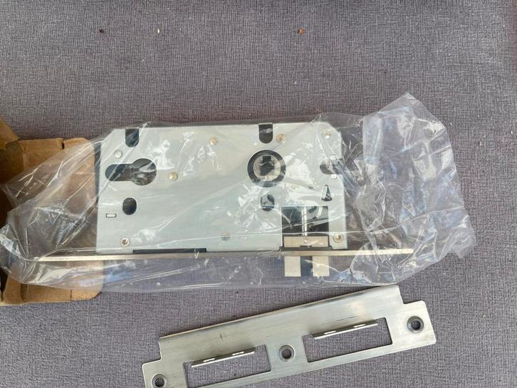 Lock body, Doe-het-zelf en Verbouw, Hang- en Sluitwerk, Nieuw, Rvs, Ophalen of Verzenden